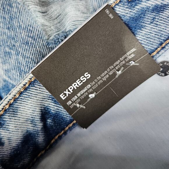 New Express Boyfriend Midi Mid Rise Distressed Drop Hem Denim Shorts Size 4 - Picture 8 of 16